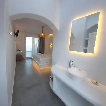 فندق Paros Blue Dolphin Fully Renovated By Rivea Group كريس أكتي