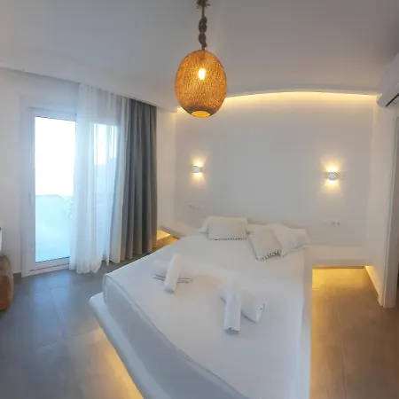 ホテル Paros Blue Dolphin Fully Renovated By Rivea Group *