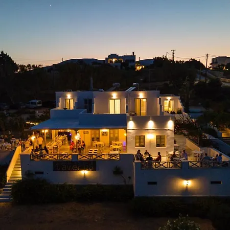 ホテル Paros Blue Dolphin Fully Renovated By Rivea Group *