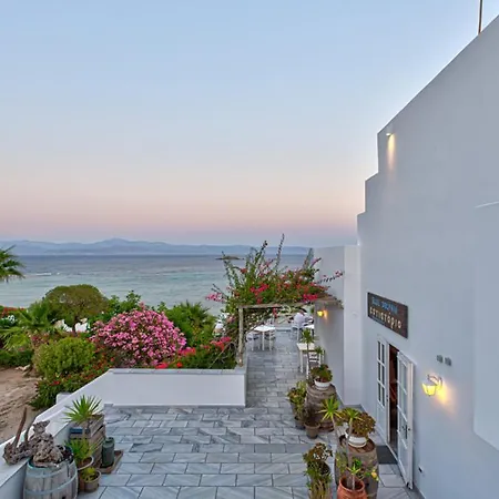 ホテル Paros Blue Dolphin Fully Renovated By Rivea Group